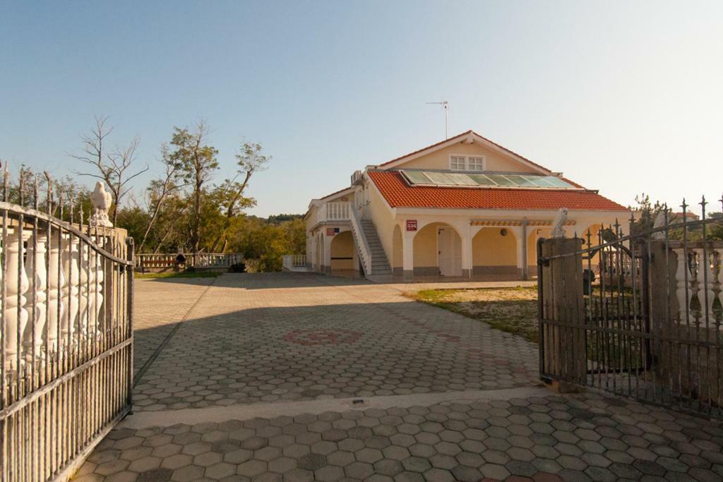 Apartment Kuret Lopar
